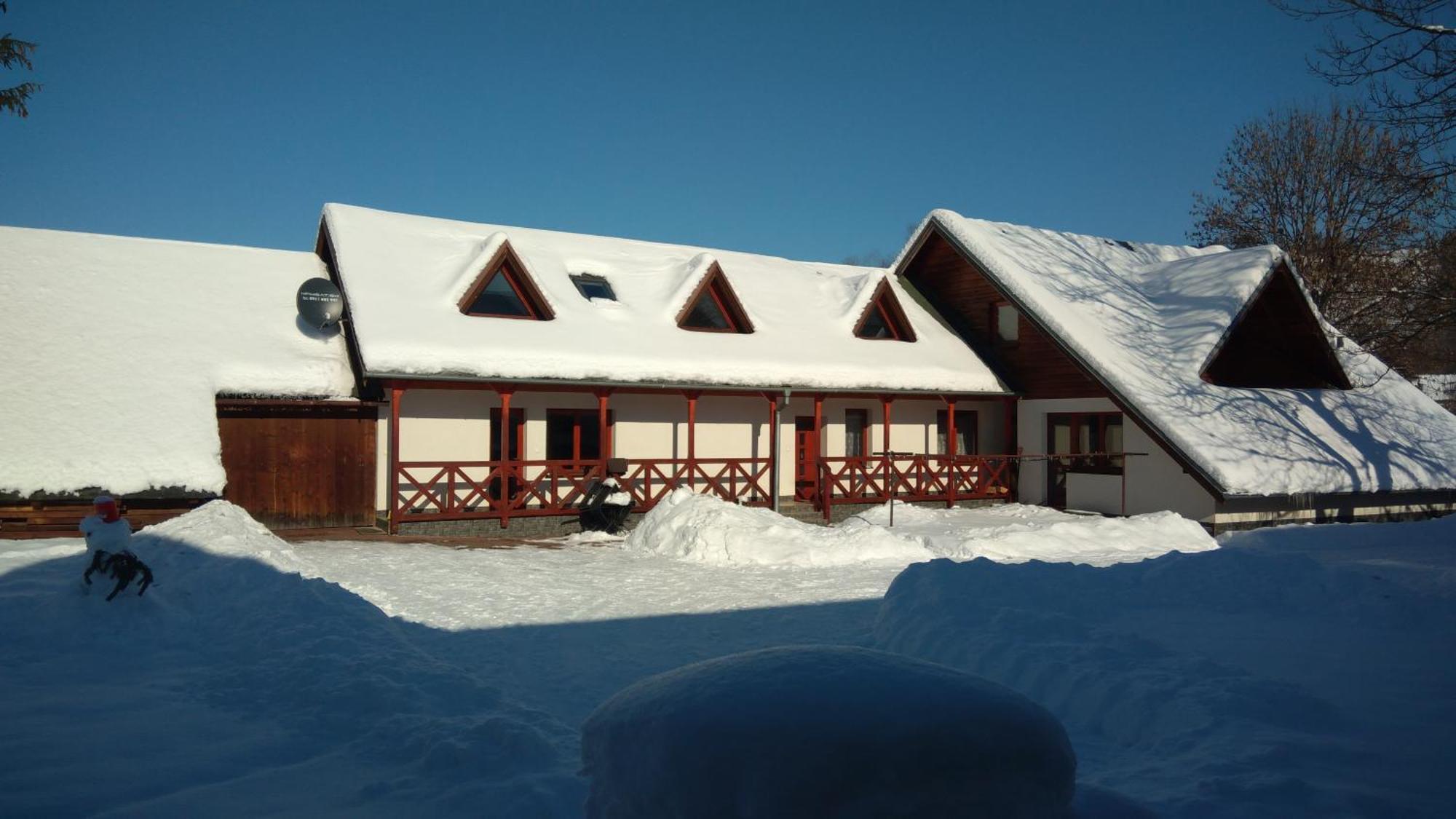 Apartman Route 18 Liptovský Mikuláš Екстериор снимка